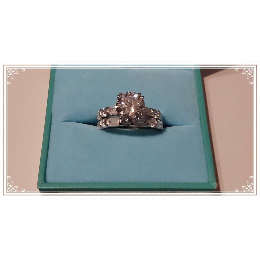 New~DIAMONIQUE 8.68 Baguette & Round Cut Bridal Wedding Ring Set Sz 9